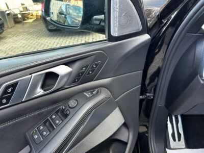 BMW X5 M50d (400 HP) – Sky Lounge | Laser - Image 13