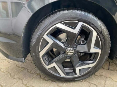 Volkswagen Golf VIII (2025.) – 1.5 TSI (150 KS) - Image 17