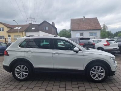 Volkswagen Tiguan Highline 4Motor DSG - Image 3