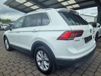 Volkswagen Tiguan Highline 4Motor DSG - Image 4
