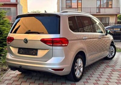 Volkswagen Touran 2.0 TDI DSG – Image 4