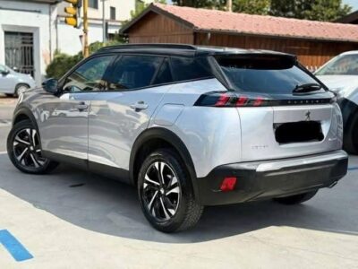 Peugeot 2008 BlueHDi 130 S&S EAT8 GT Line - Image 11