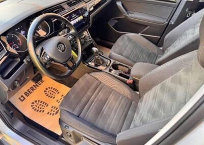 Volkswagen Touran 2.0 TDI DSG – Image 5