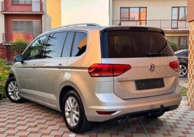 Volkswagen Touran 2.0 TDI DSG – Image 6