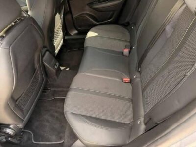 Peugeot 2008 BlueHDi 130 S&S EAT8 GT Line - Image 5
