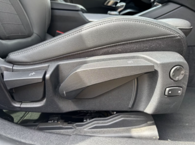 BMW 320d xDrive Touring Sport Line – Break – Image 15
