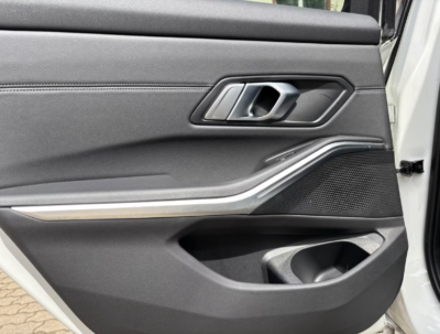 BMW 320d xDrive Touring Sport Line – Break – Image 11