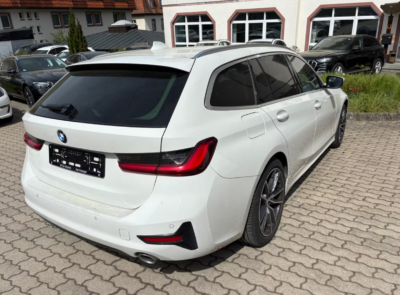 BMW 320d xDrive Touring Sport Line – Break – Image 33