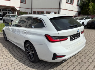 BMW 320d xDrive Touring Sport Line – Break – Image 32